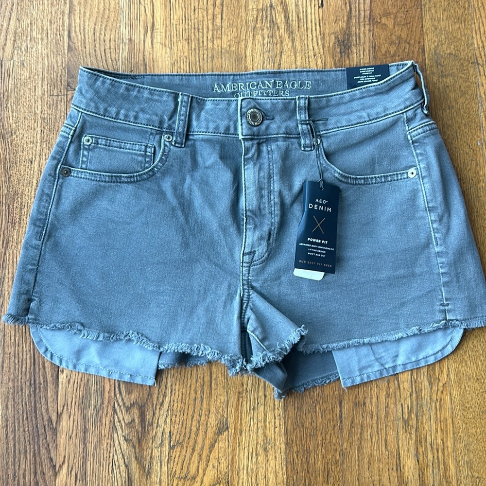 NWT American Eagle Hi-Rise Shorts - 10